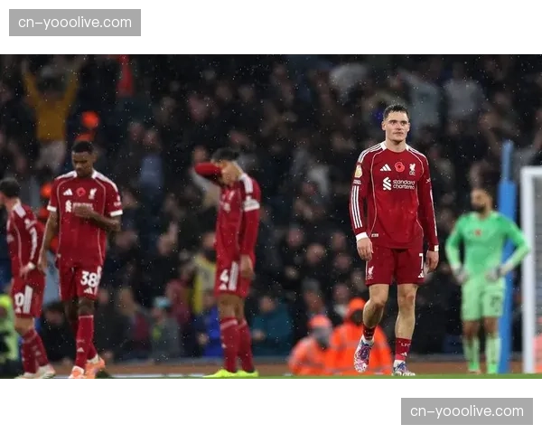 利物浦主场1-4惨败埃因霍温，双线三连败暴露防线结构性危机